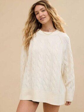 AERIE Women's unREAL Cable Crew Sweater Size XS In Natural